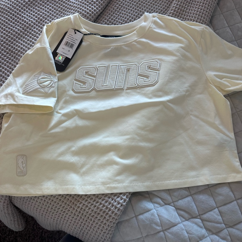 NWTs Pro Standard Women's Phoenix Suns Boxy T-Shirt CREAM Size Small